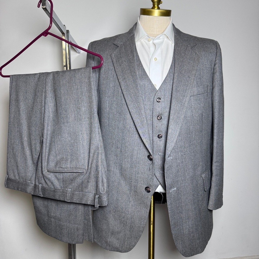 Etienne Caron 3 Piece Suit Mens 42R 39x28 Gray Pinstripe Wool Vintage Formal